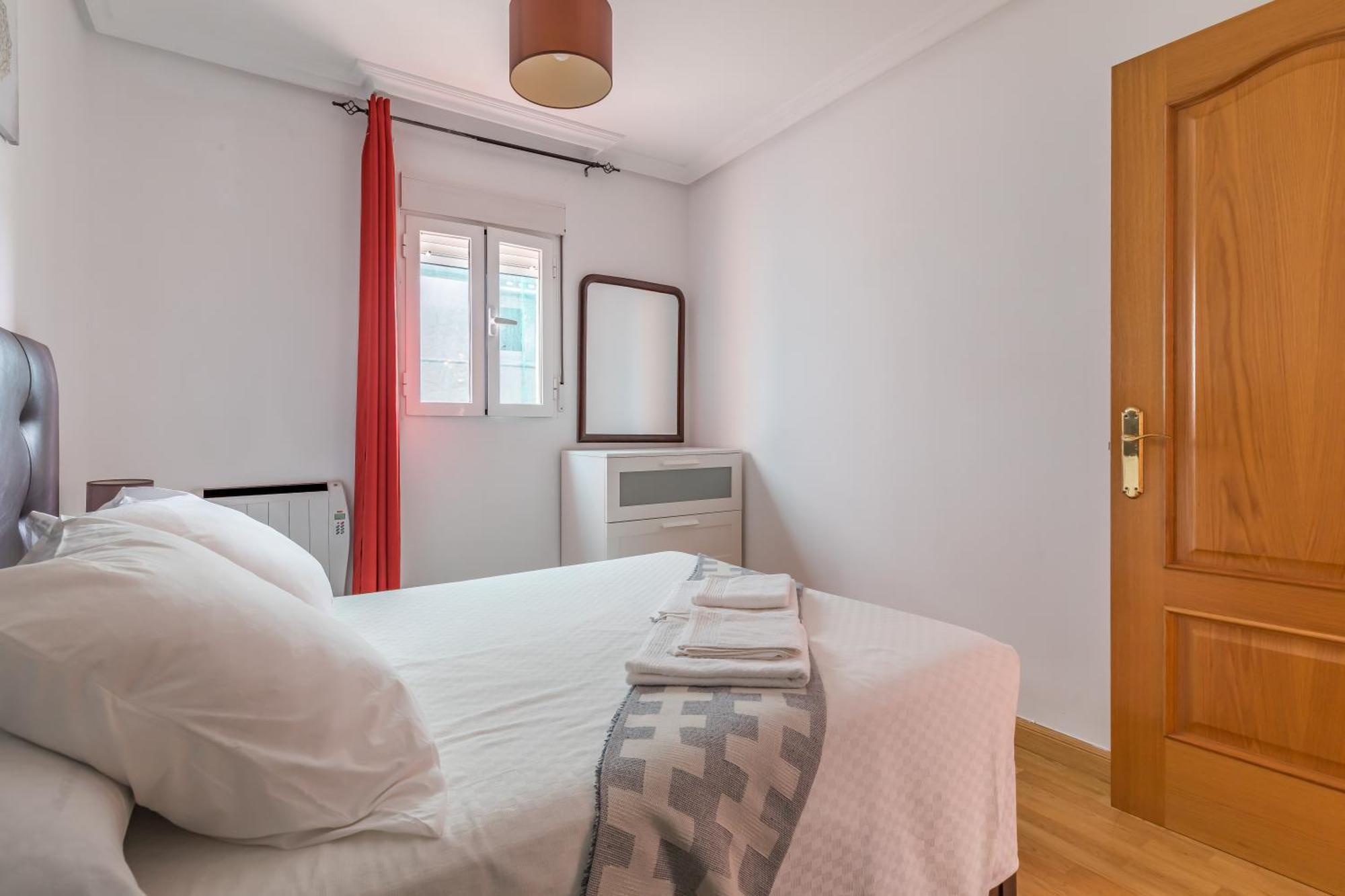 Apartamento Confortable Y Funcional En Vallecas マドリード エクステリア 写真