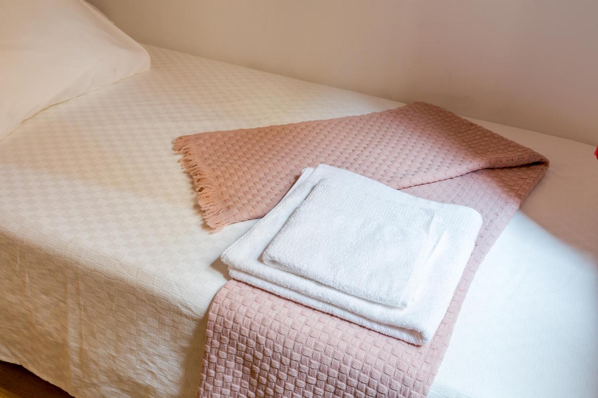 Apartamento Confortable Y Funcional En Vallecas マドリード エクステリア 写真